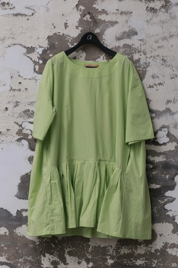 UNISECON 25 Spring/Summer Short-sleeved Round Neck Asymmetric Pleated Top USC-U11W43-LV Green